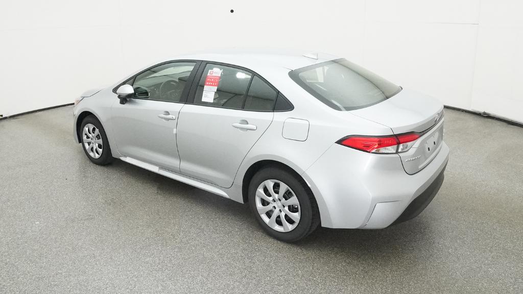 2025 Toyota Corolla Hybrid LE photo 13