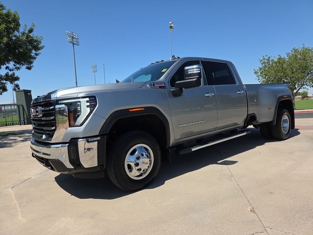 2024 Gmc Sierra HD SLT photo 3