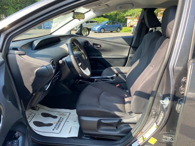 2017 Toyota Prius Prime Plus photo 9