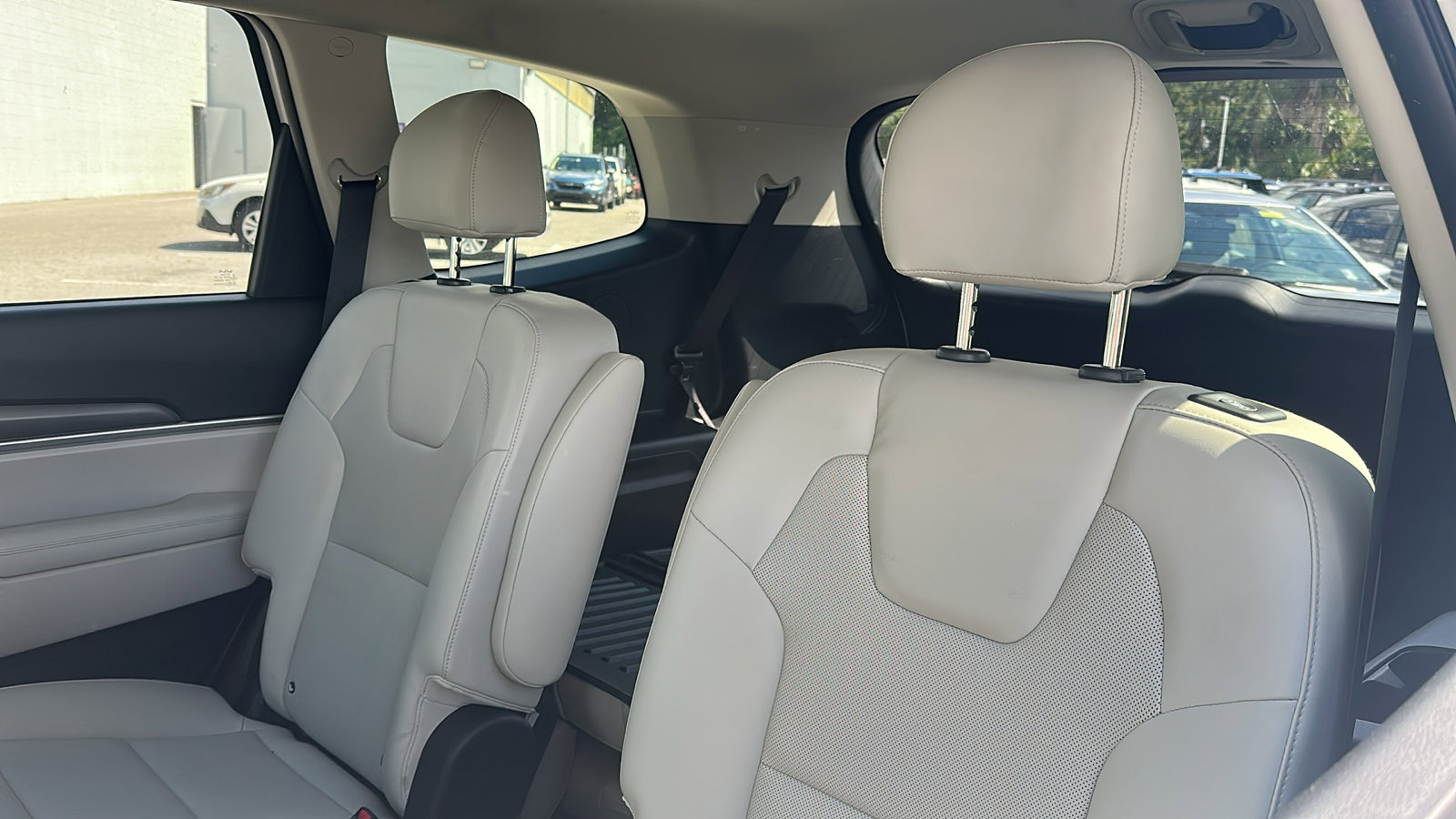 2022 Kia Telluride S photo 18