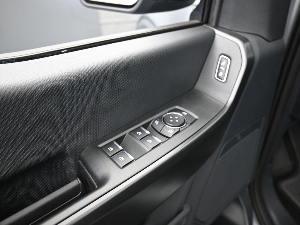 2025 Ford F-150 STX photo 7