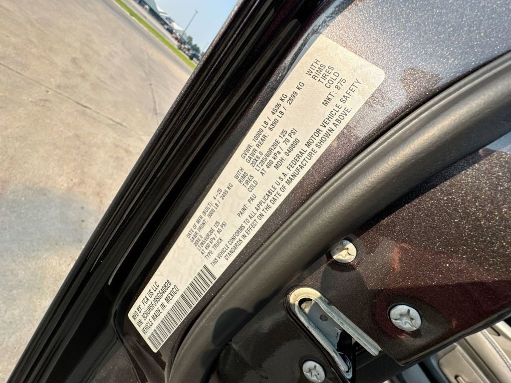 2025 Ram 2500 Laramie photo 31