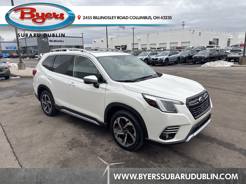 2022 Subaru Forester Touring's photo