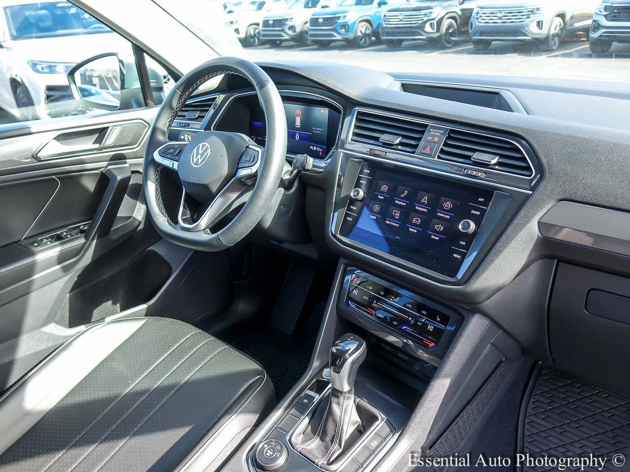 2022 VOLKSWAGEN TIGUAN - Image 22