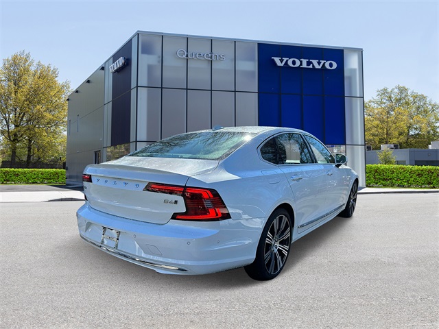 2022 Volvo S90 Inscription photo 3