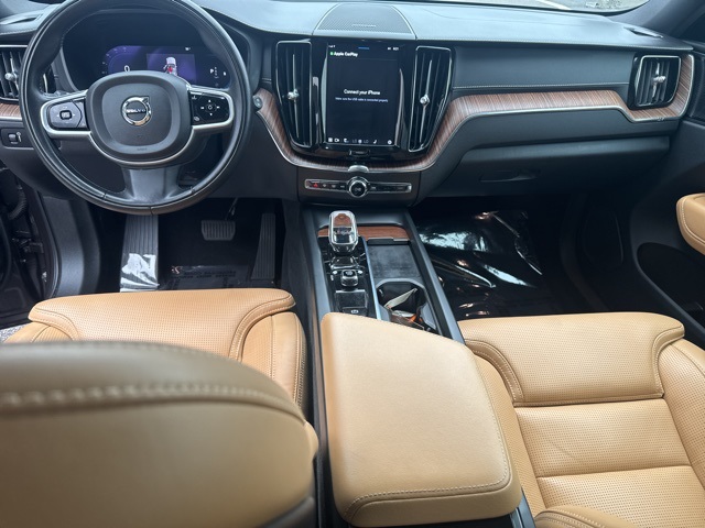 2022 Volvo XC60 B5 Inscription photo 22