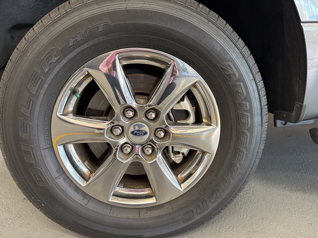 2020 Ford F-150 XLT photo 2