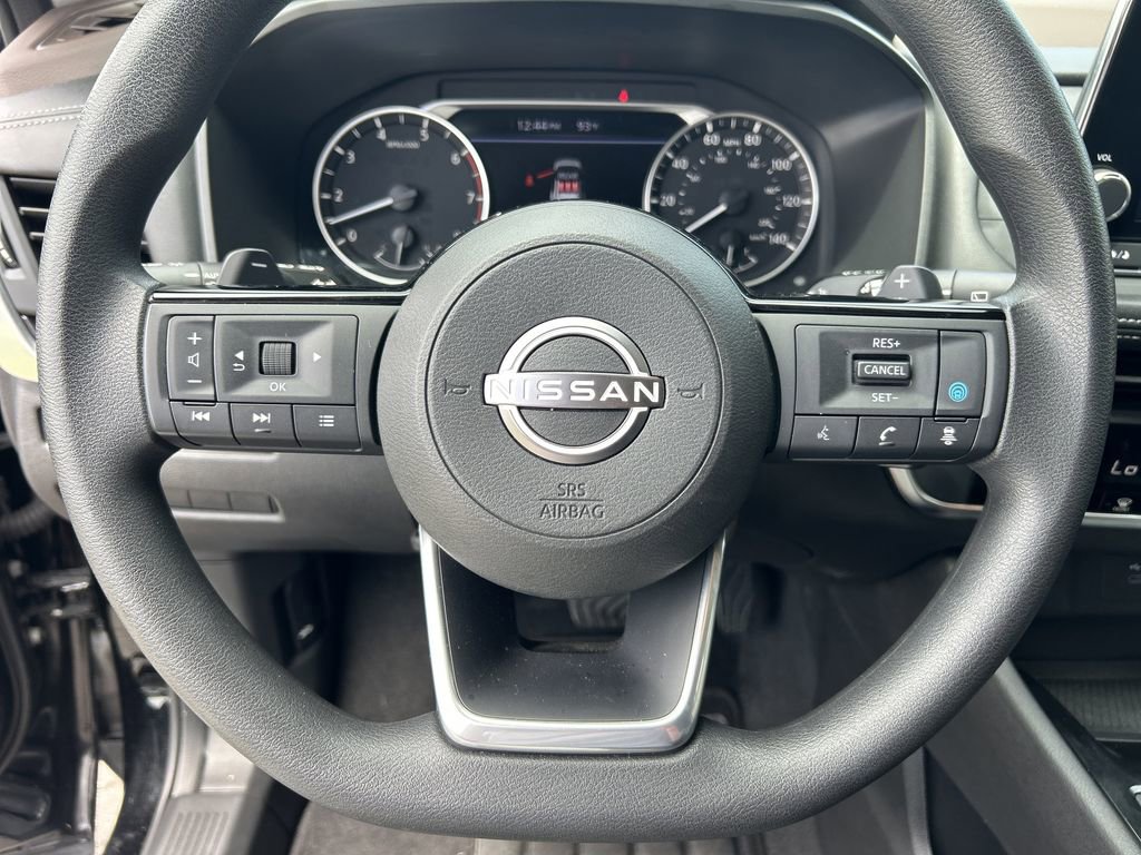 2023 Nissan Rogue SV photo 25