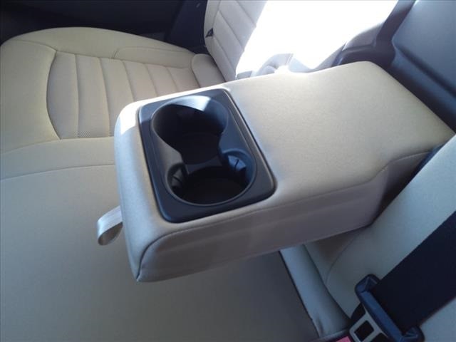 2024 Ford Edge SE photo 4