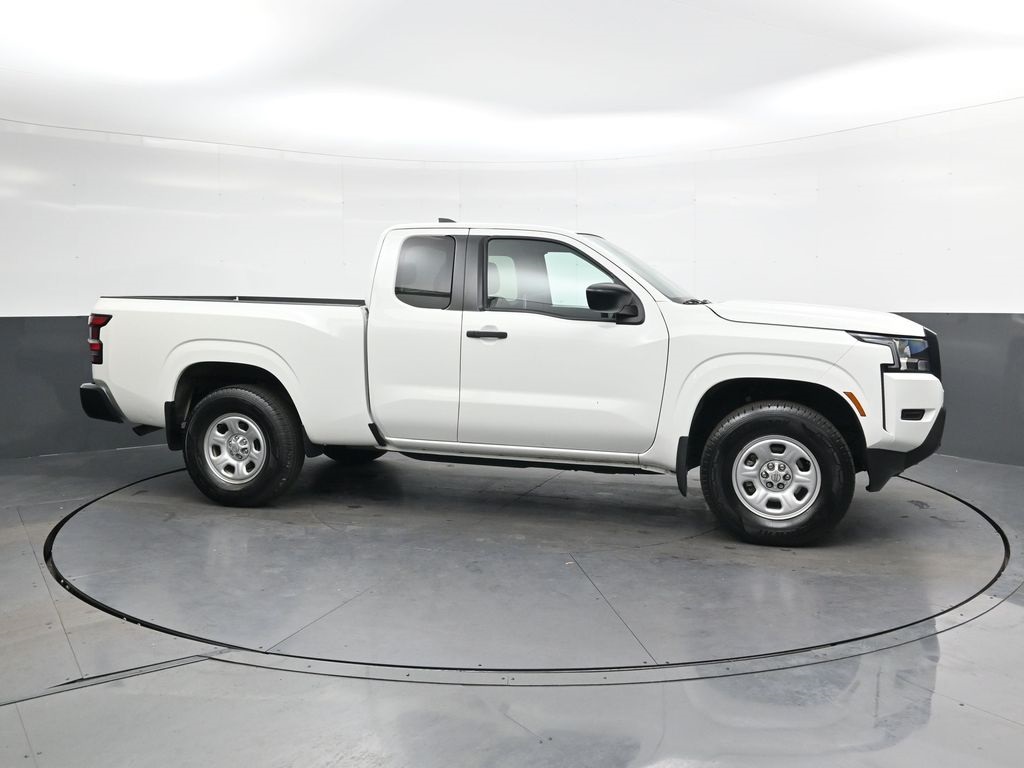 2024 Nissan Frontier S photo 2