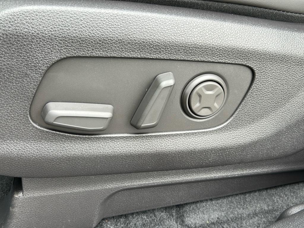 2026 Kia Carnival EX photo 15