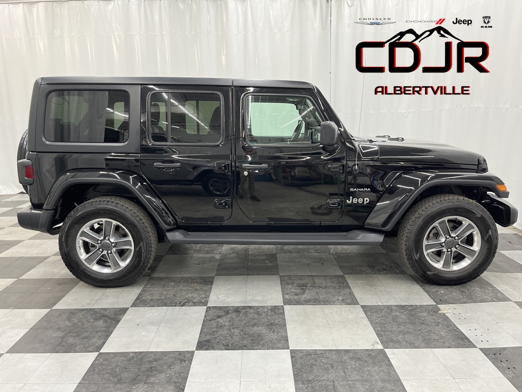 2020 Jeep Wrangler Unlimited Sahara photo 3