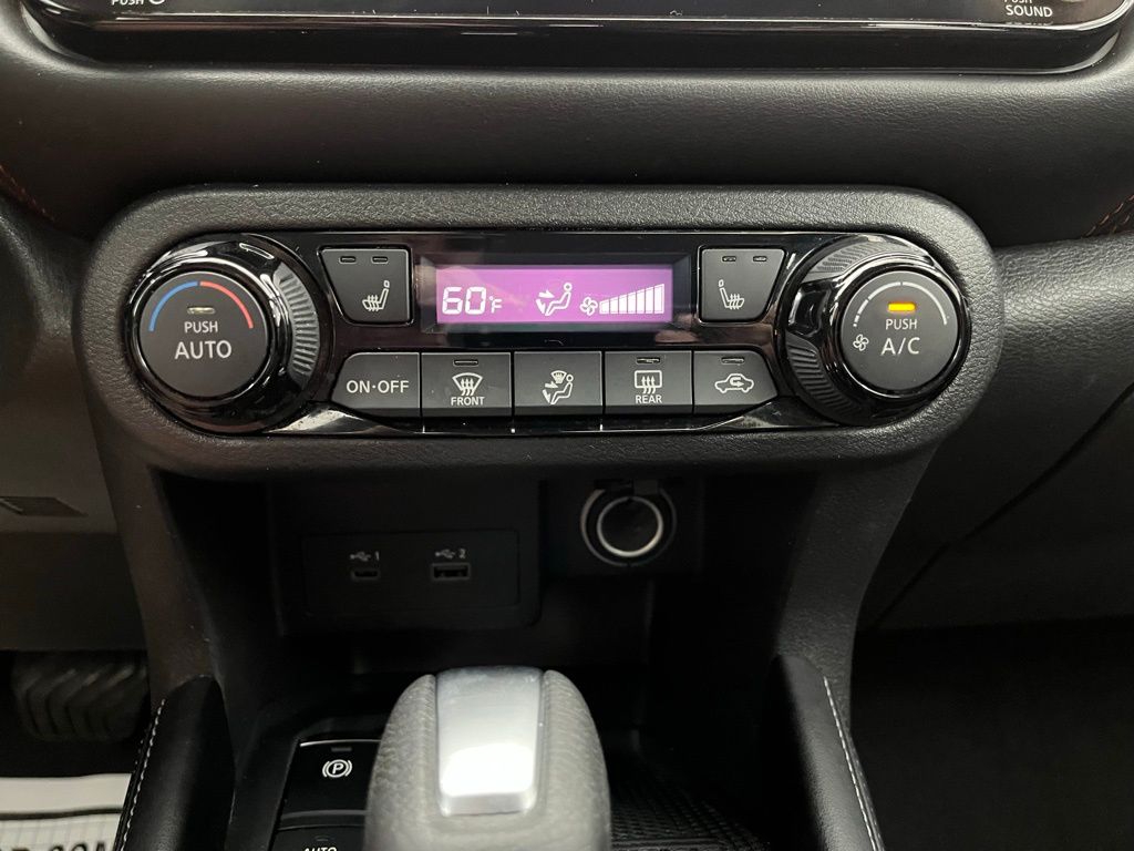 2023 Nissan Kicks SR photo 15