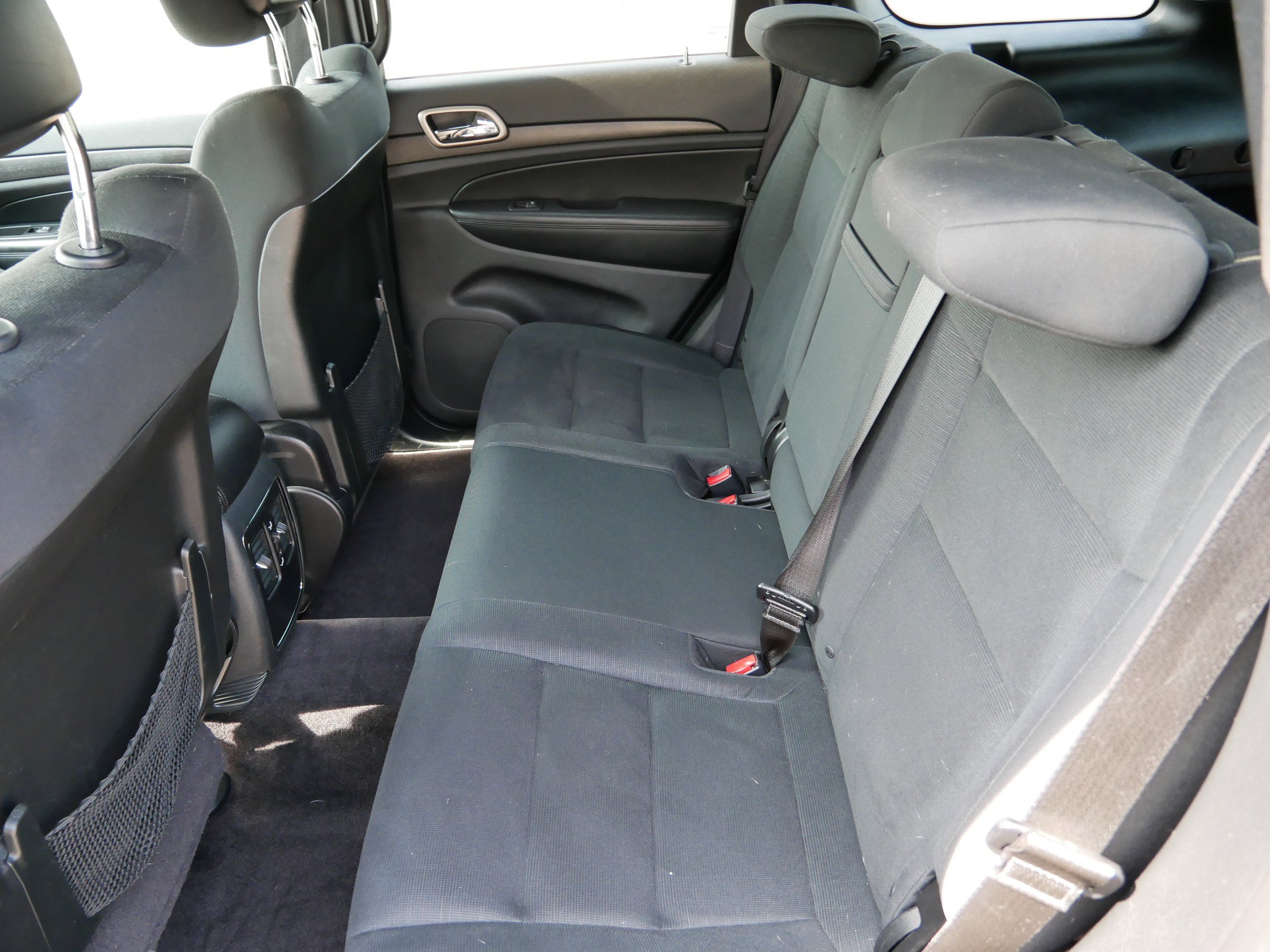 2017 Jeep Grand Cherokee Laredo photo 12