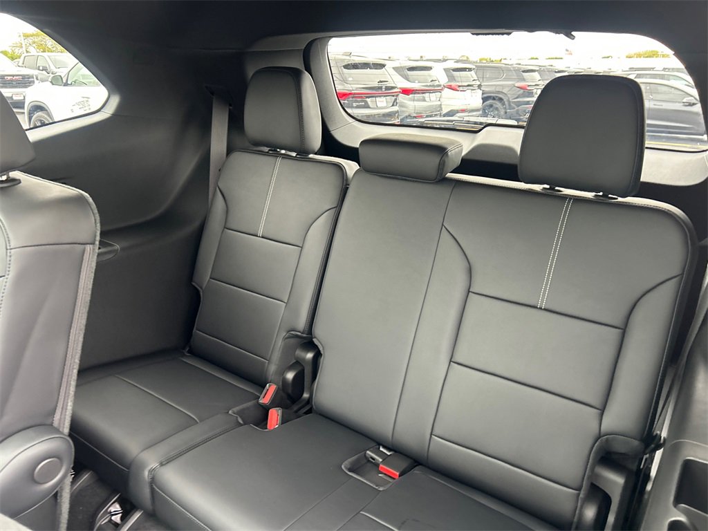 2026 GMC ACADIA - Image 32