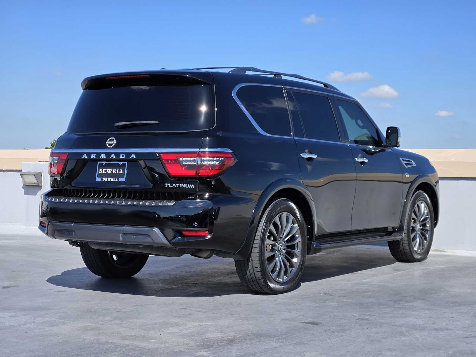 2021 Nissan Armada Platinum photo 2