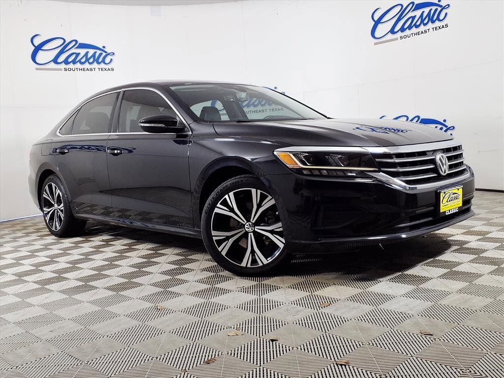 2021 Volkswagen Passat SE's photo