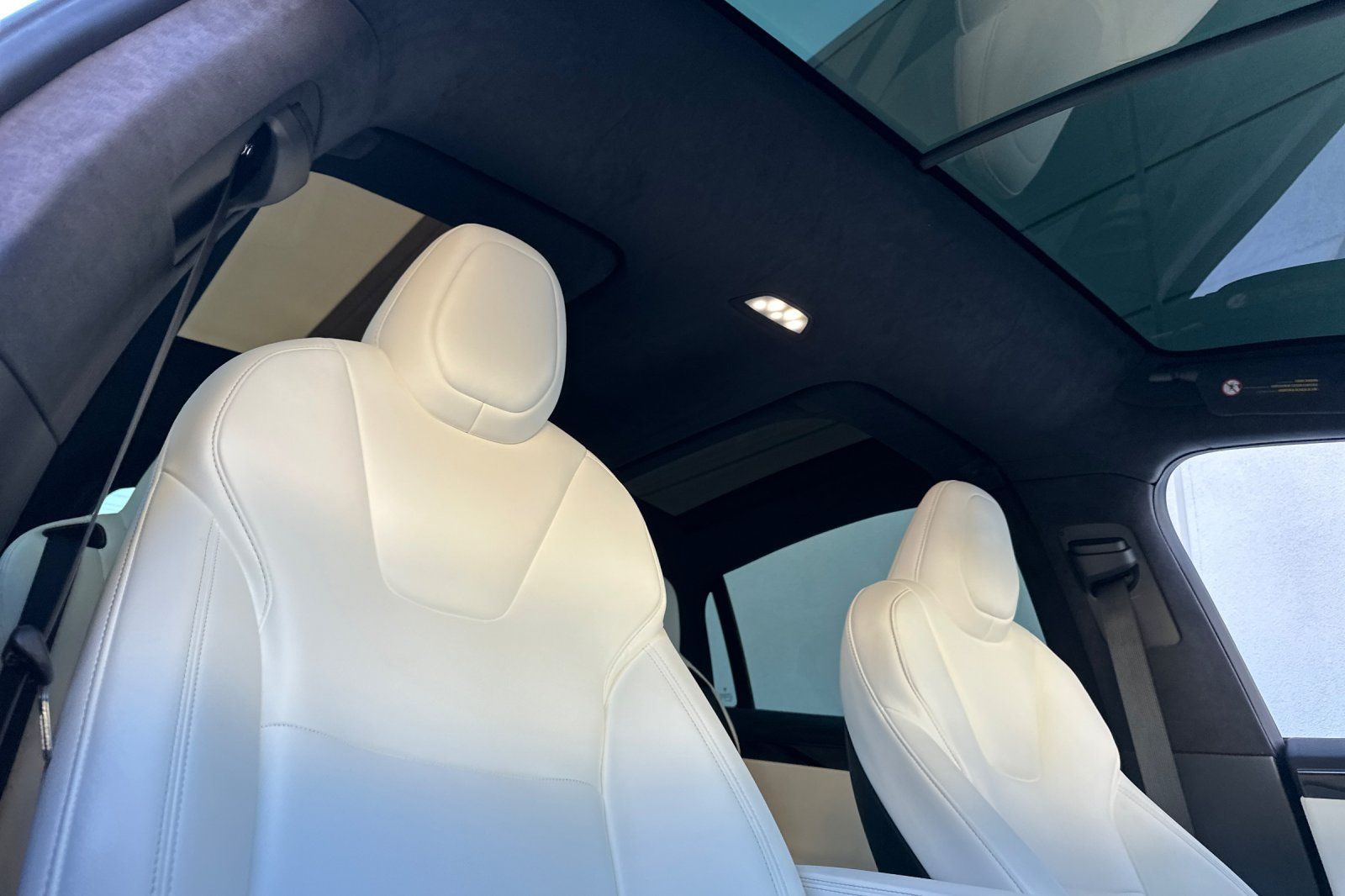 2020 Tesla Model X Long Range photo 28