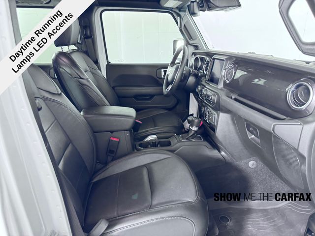 2022 Jeep Wrangler Unlimited Sahara photo 19