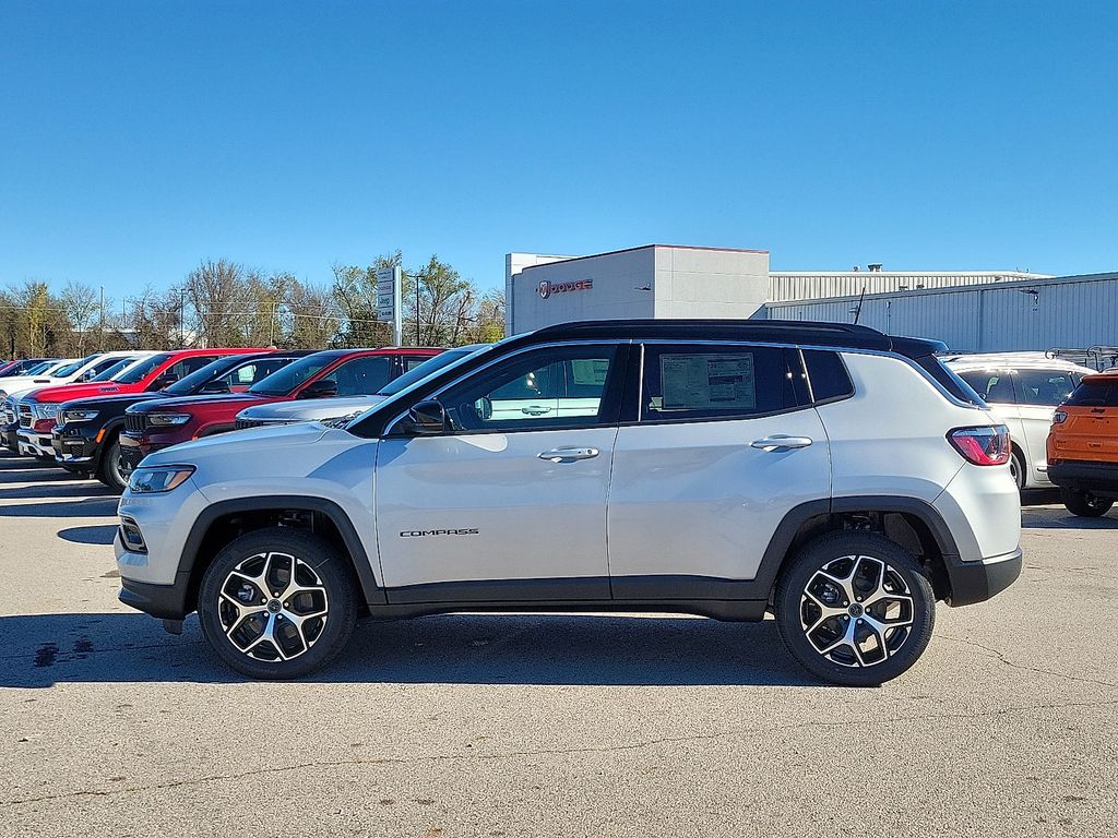 2026 Jeep Compass Limited photo 3
