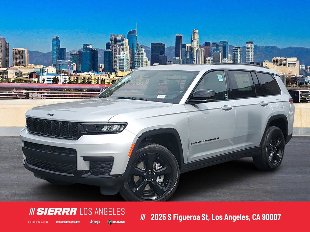 2025 Jeep Grand Cherokee L Altitude's photo