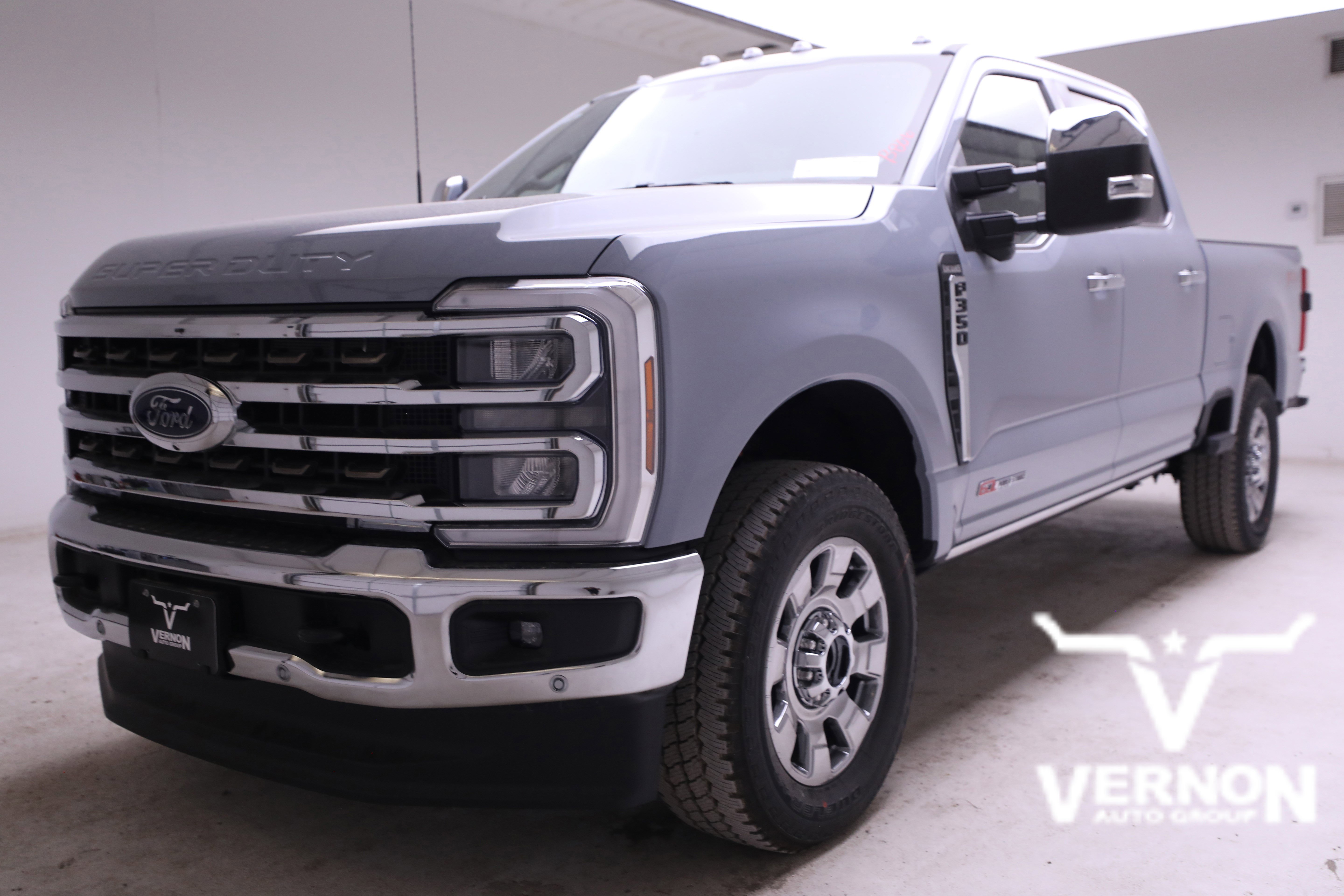 2026 Ford F-350 Super Duty King Ranch's photo