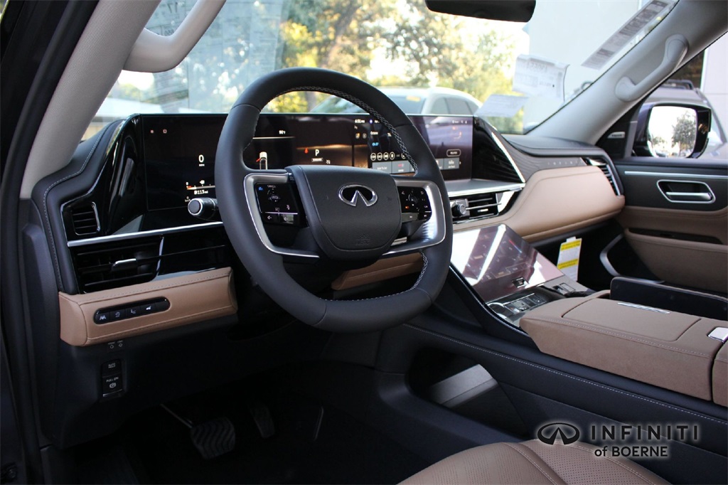 2026 Infiniti QX80 Luxe photo 4