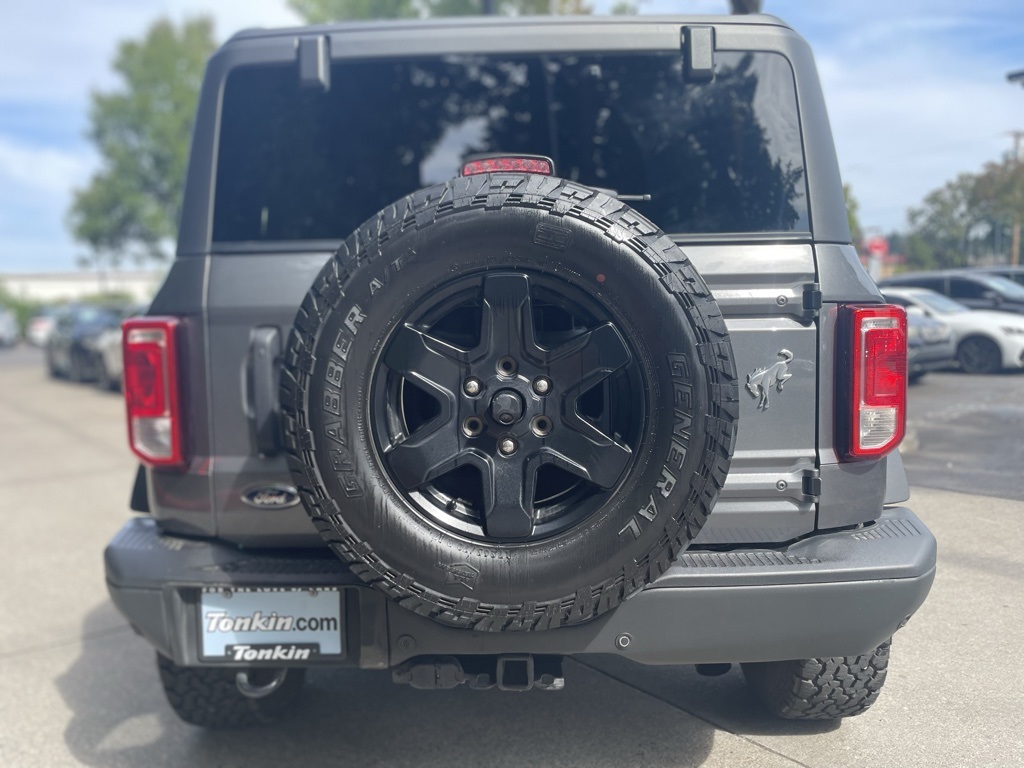 2023 Ford Bronco Black Diamond photo 9