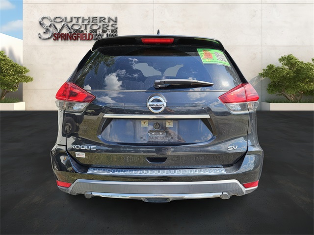 2018 Nissan Rogue SV photo 8