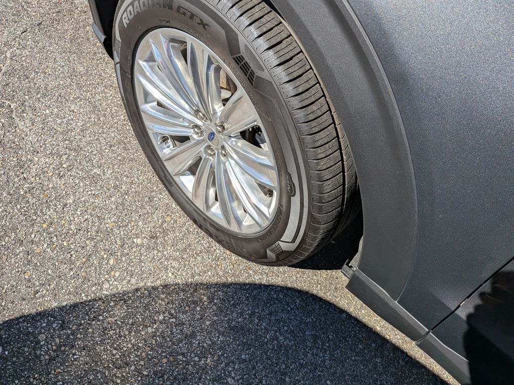 2021 Ford Explorer Limited photo 3