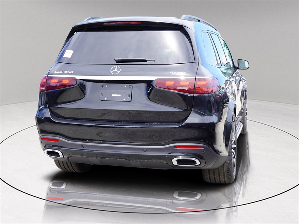 2026 Mercedes Benz GLS 450 4MATIC photo 6