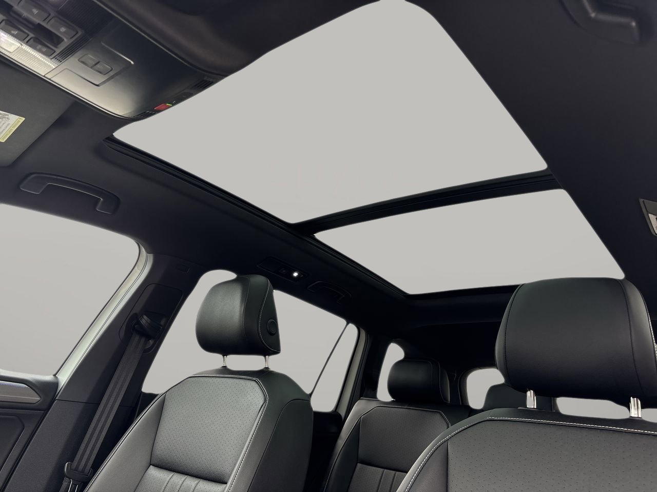 2023 Volkswagen Tiguan SE R-Line Black photo 20