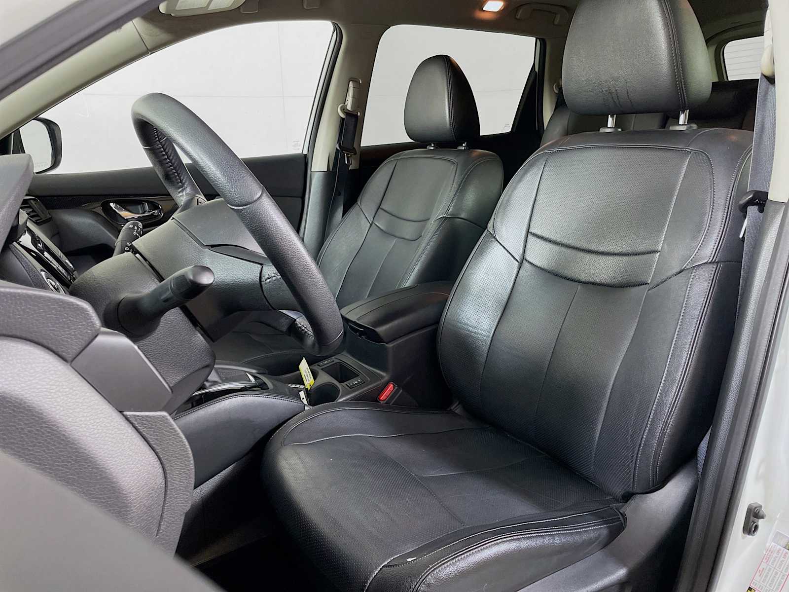 2020 Nissan Rogue SL photo 17