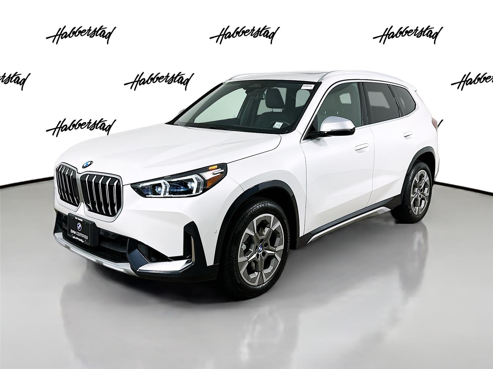 2023 BMW X1 28i's photo
