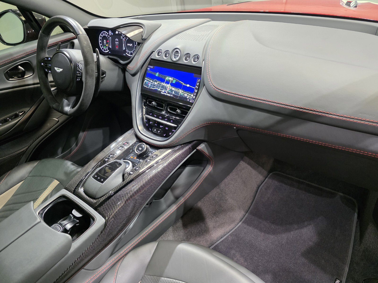 2023 Aston Martin DBX DBX707 photo 23