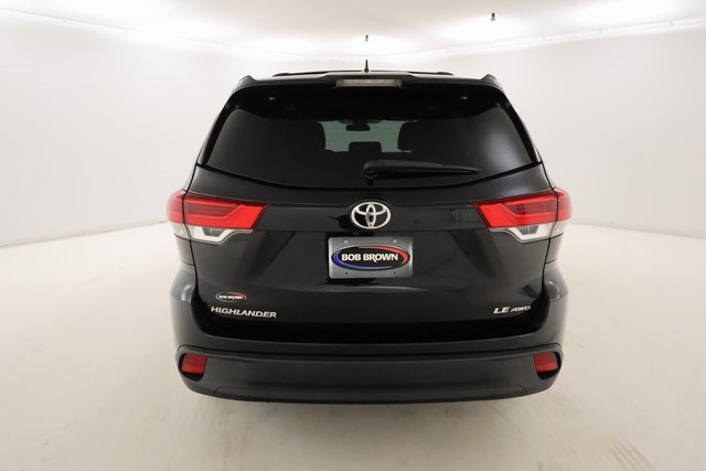 2019 Toyota Highlander LE photo 4