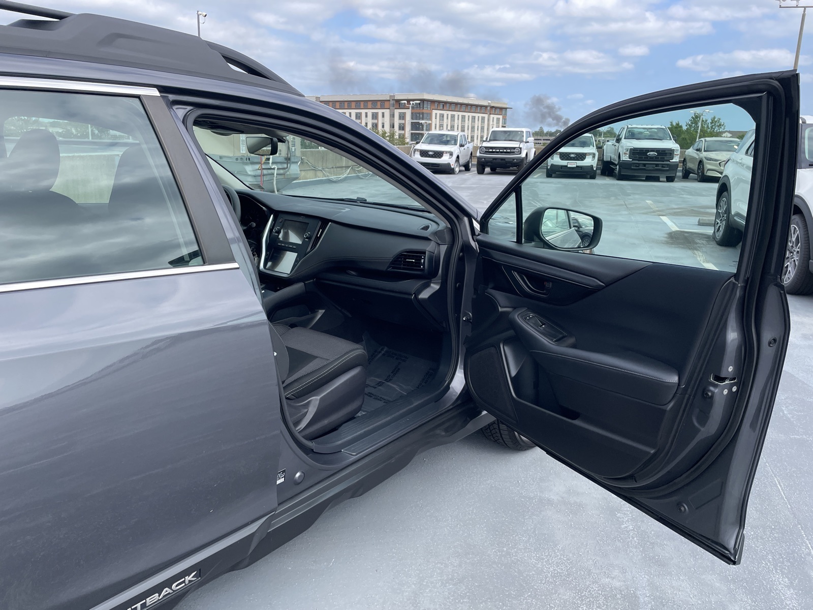 2022 Subaru Outback 2.5i photo 18