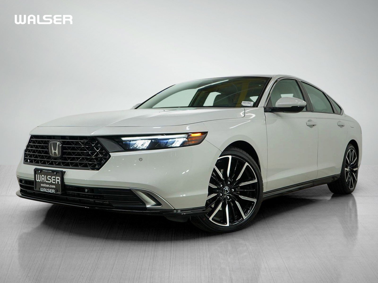 2025 Honda Accord Hybrid Touring's photo