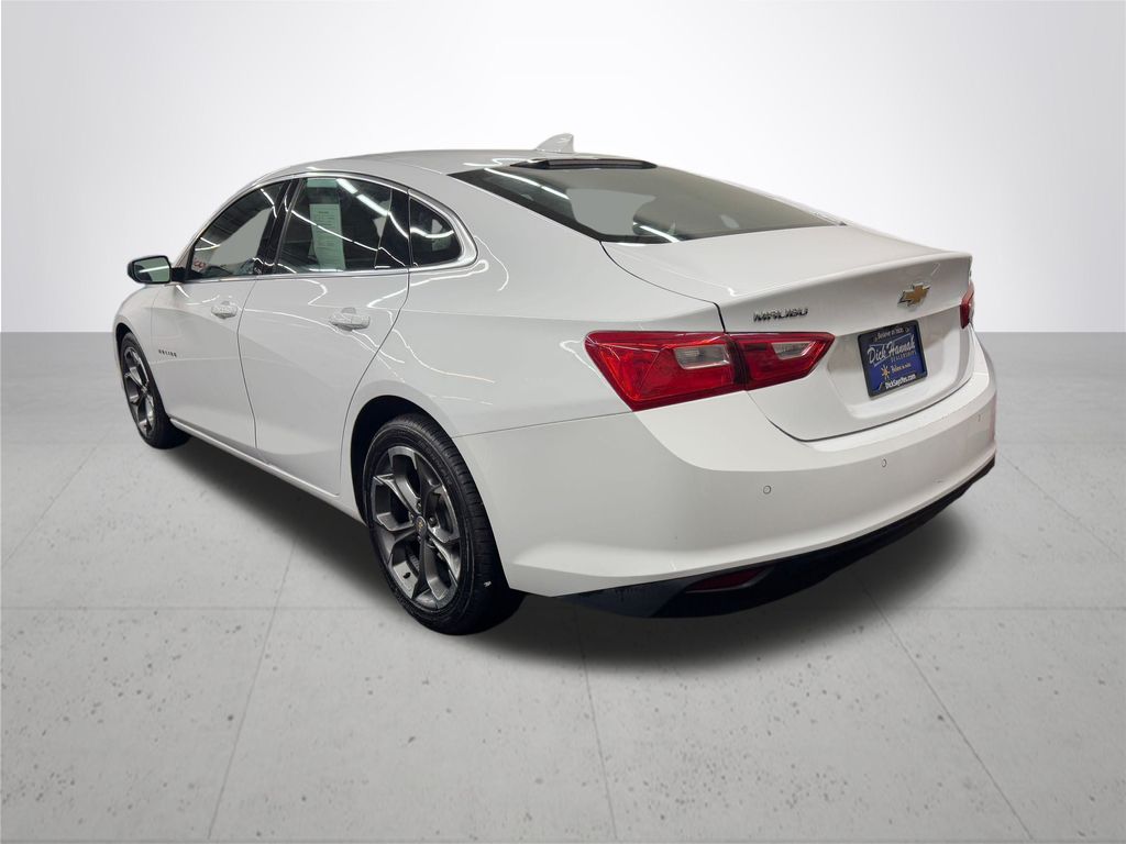 2024 Chevrolet Malibu 1LT photo 4