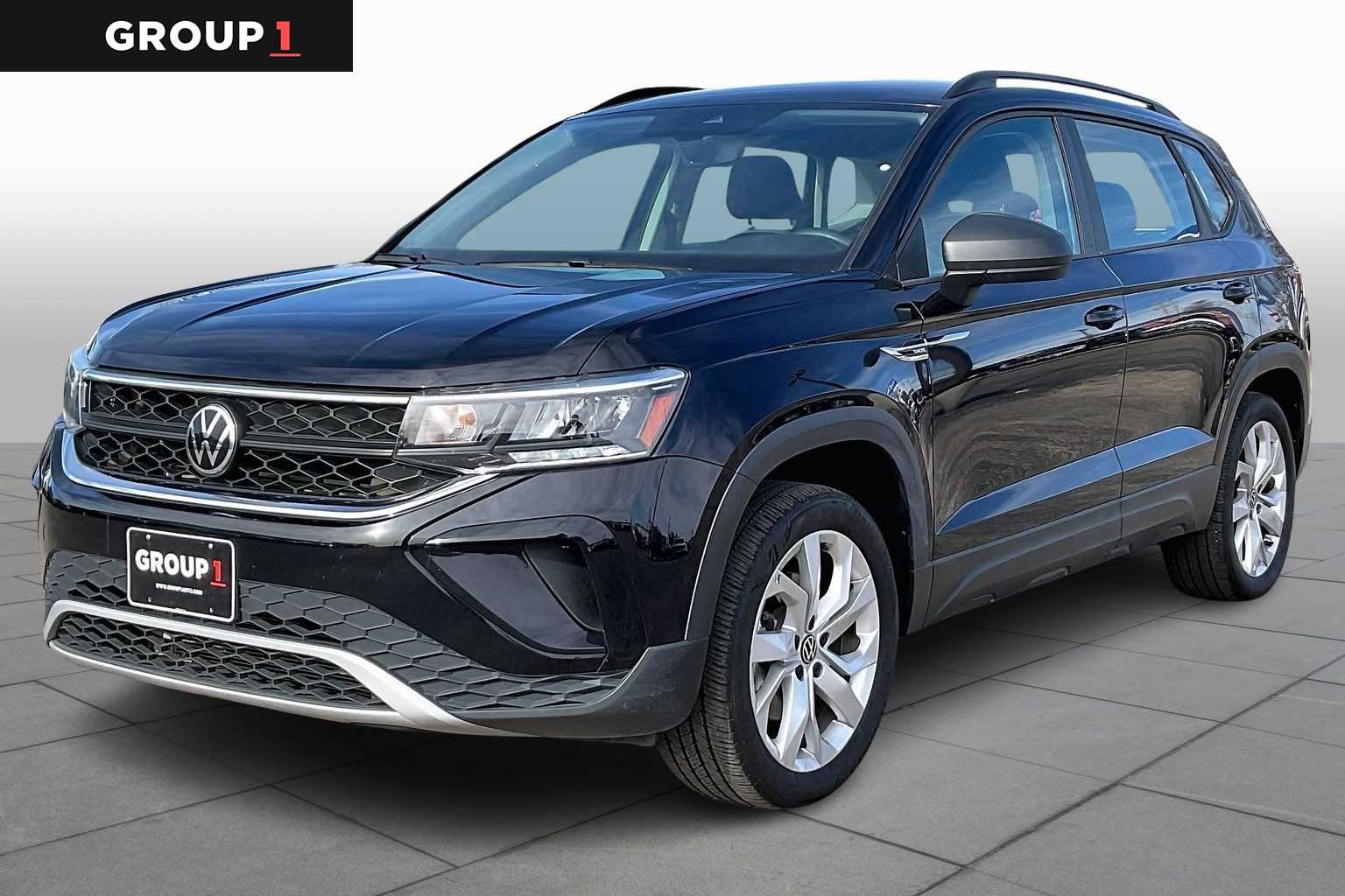 2023 Volkswagen Taos S's photo