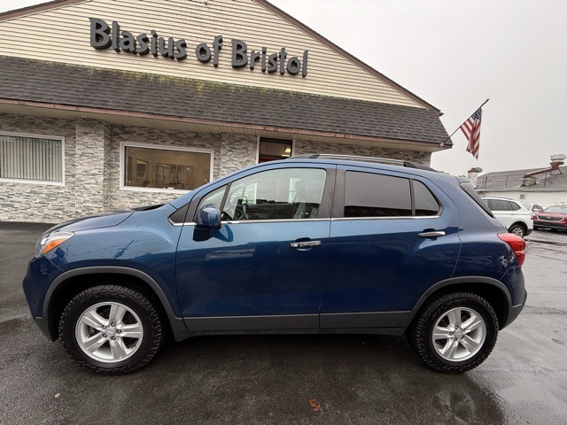 2019 Chevrolet Trax LT photo 3