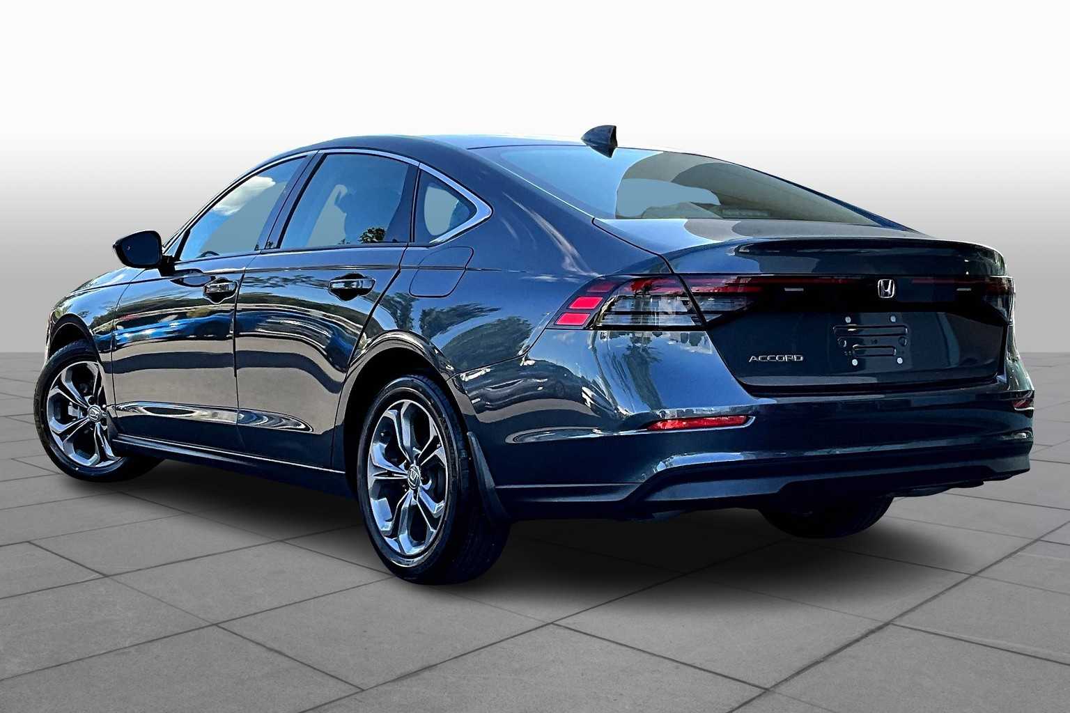 2023 Honda Accord EX photo 10