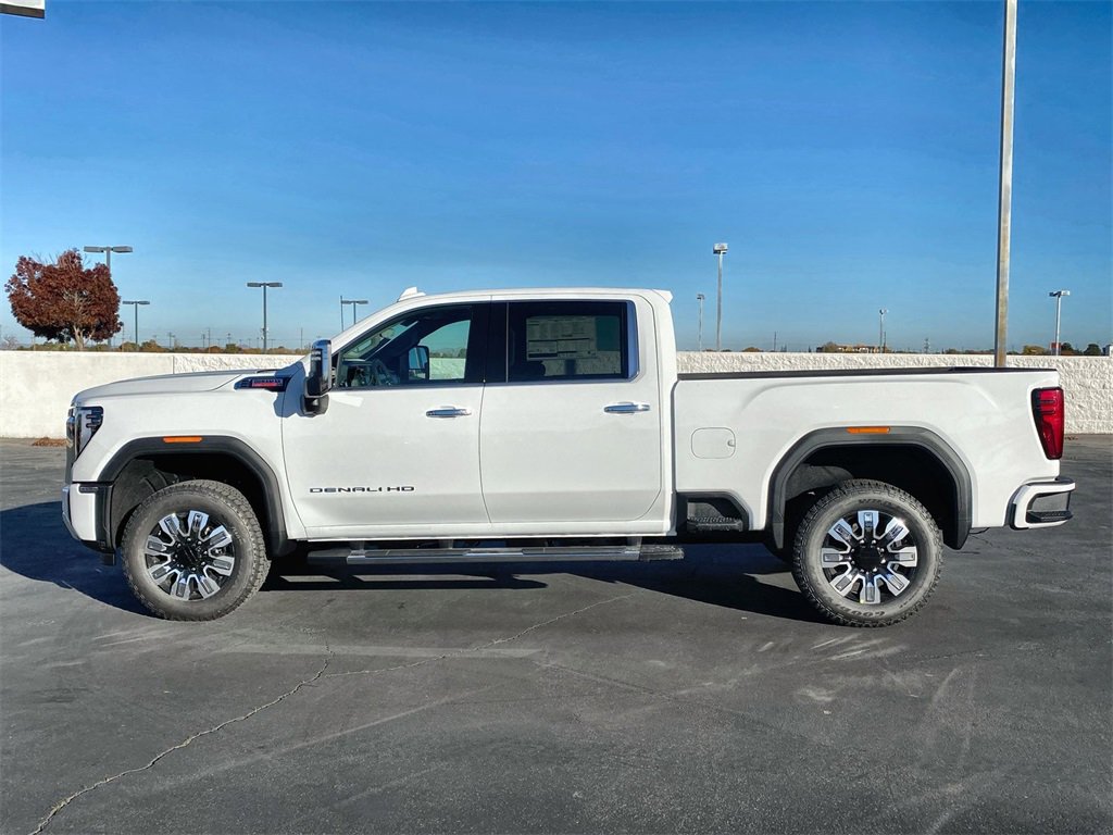 2026 Gmc Sierra 2500 HD Denali photo 3