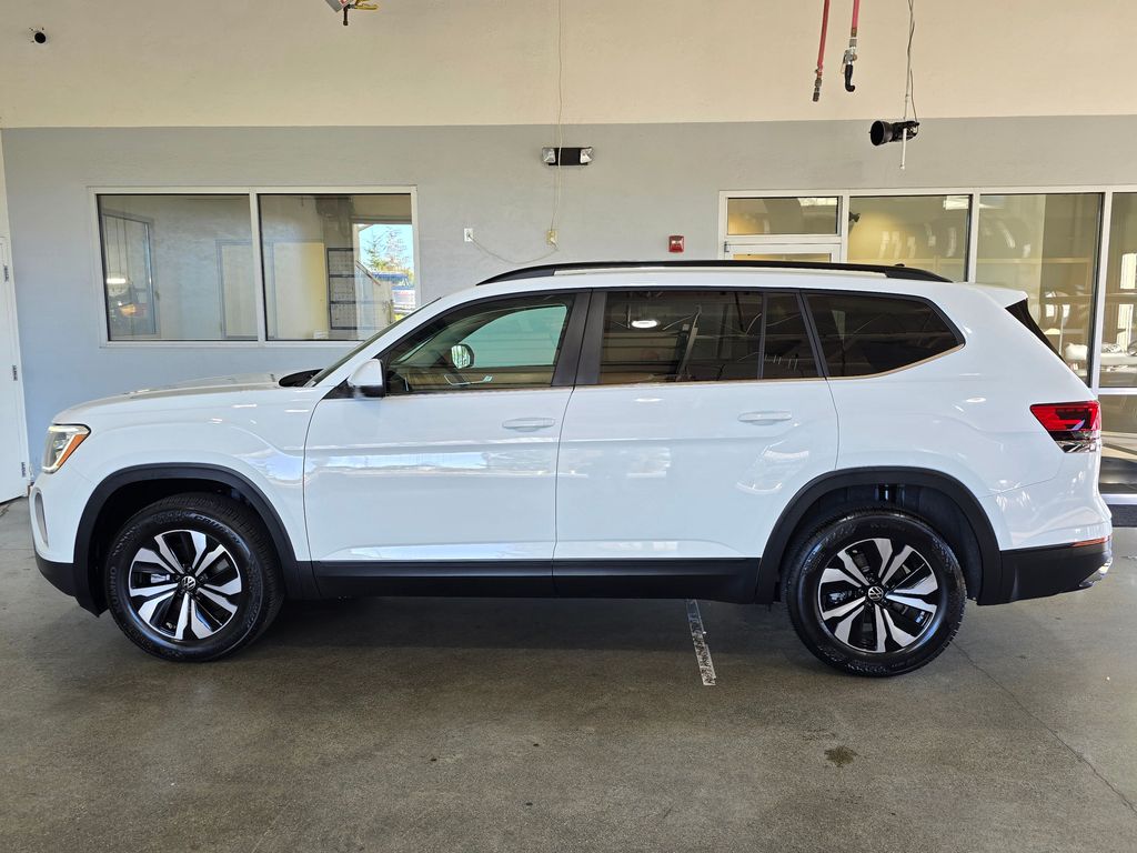 2024 Volkswagen Atlas SE photo 7