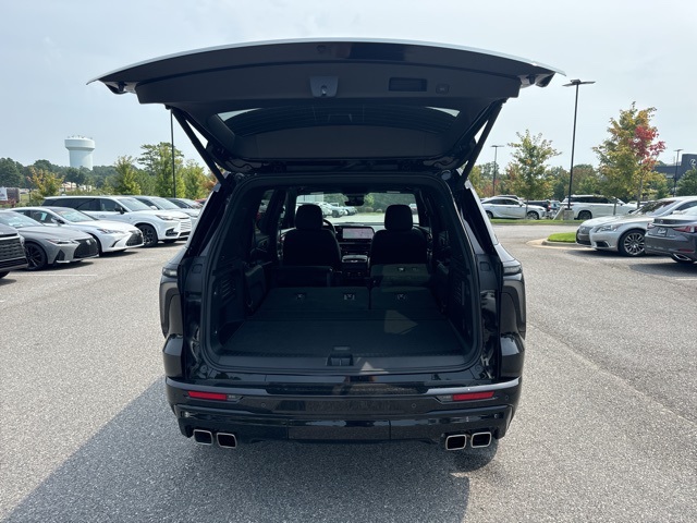 2024 Chevrolet Traverse RS photo 11