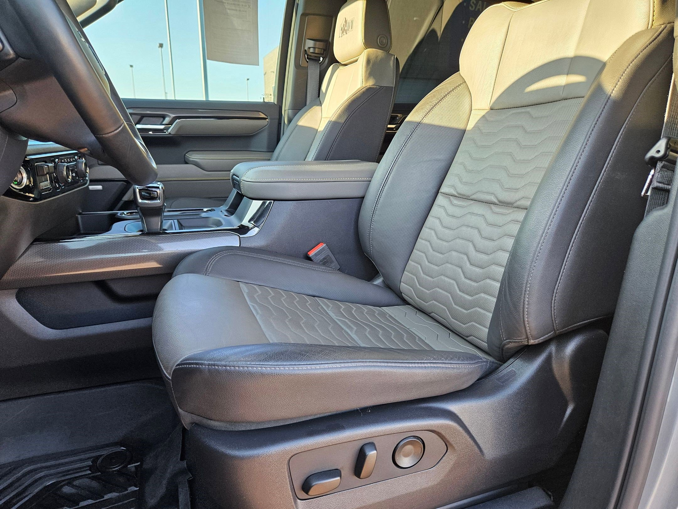 2024 Chevrolet Silverado 1500 ZR2 photo 13