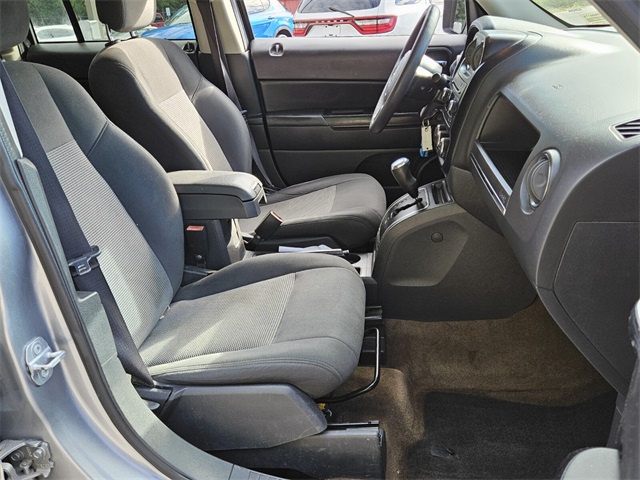 2016 Jeep Patriot Sport photo 14