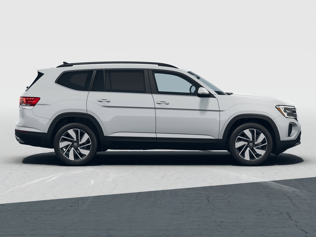 2025 Volkswagen Atlas SE Technology photo 2