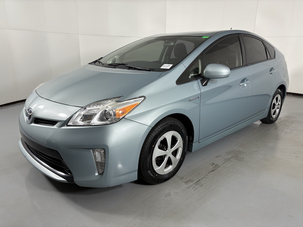 2015 Toyota Prius Two photo 4