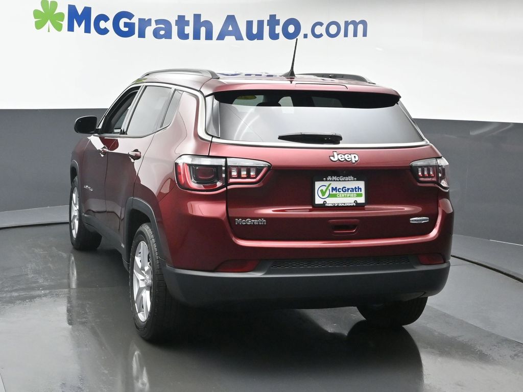 2022 Jeep Compass Latitude photo 18